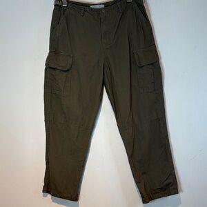 Carhartt “work in progress”, cotton olive green cargo pants size medium